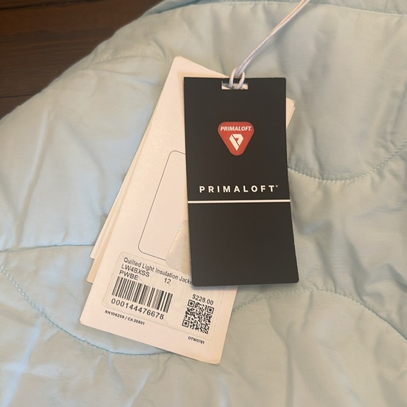 Lululemon Quilted Light Insulation Jacket
Powder Blue - Picture 11 of 11